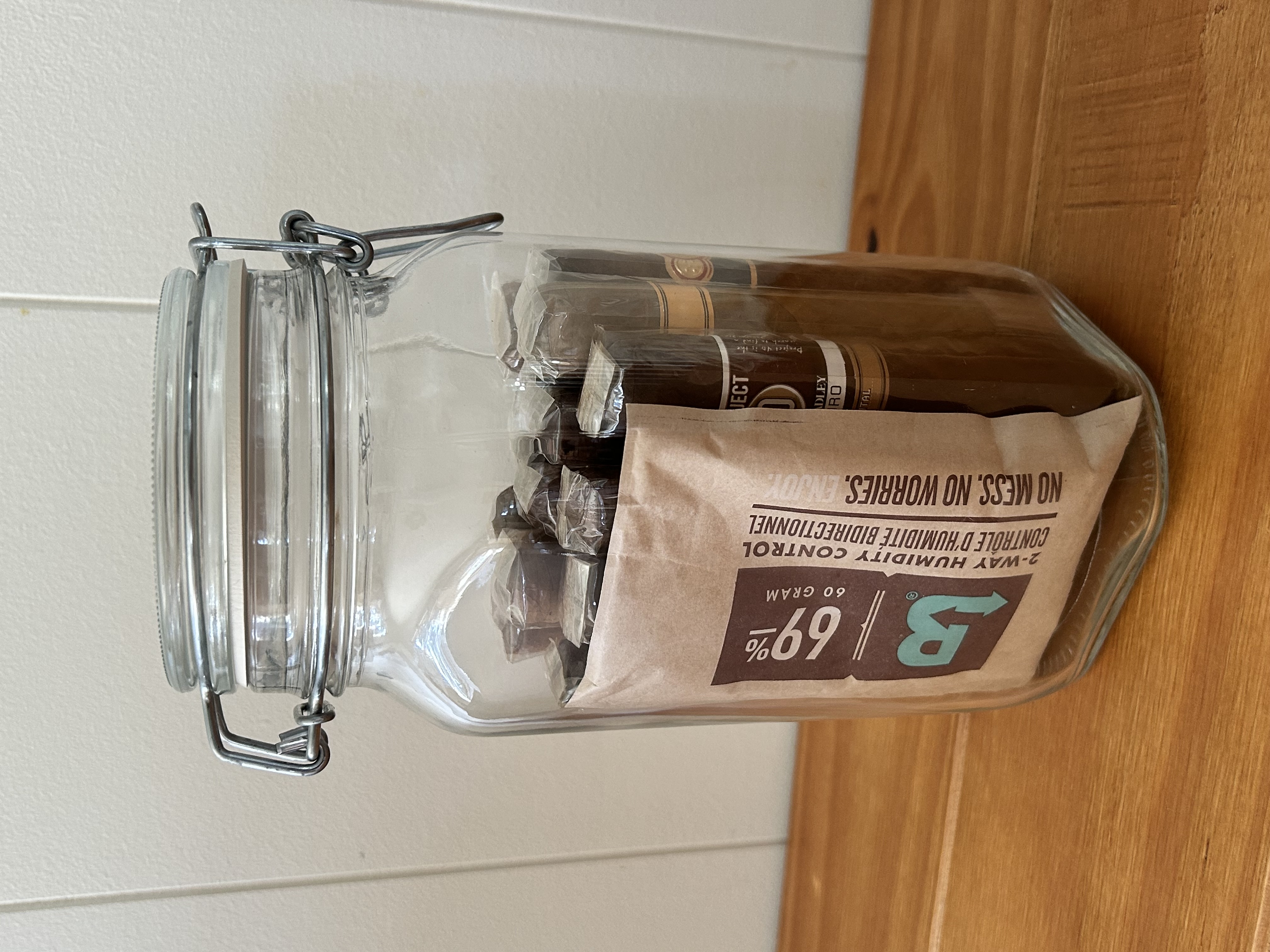 cigar jar humidor boveda pack