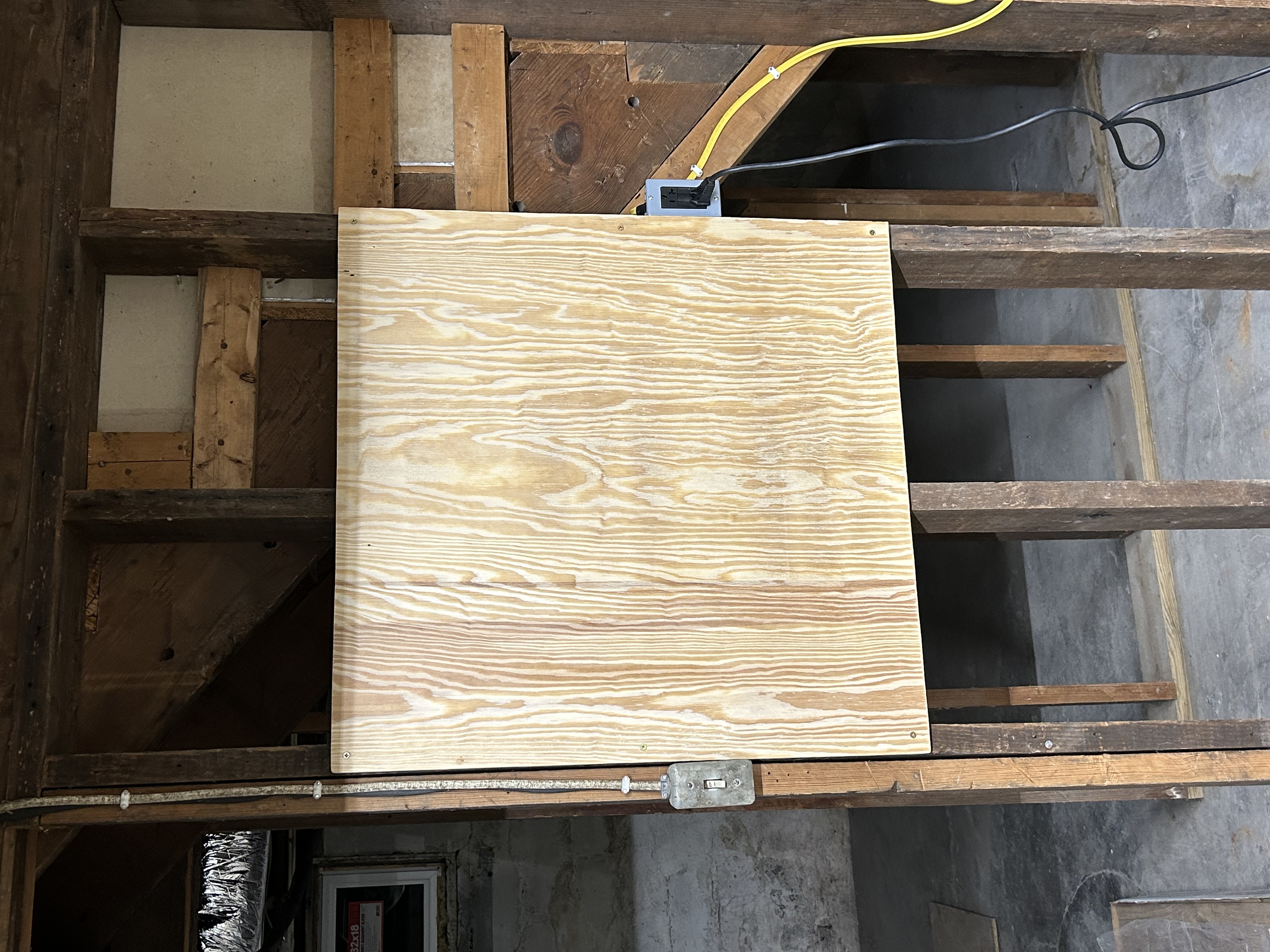 wood hung